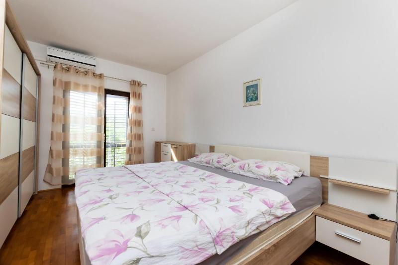 Apartments Ljubica J - image 19