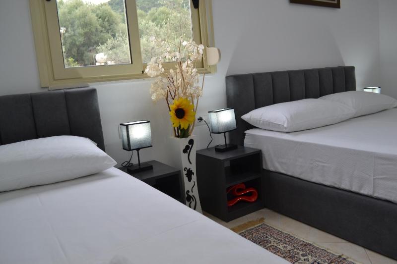 Flowers & Green 2 Bedrooms Apartment & Private garage - image 5