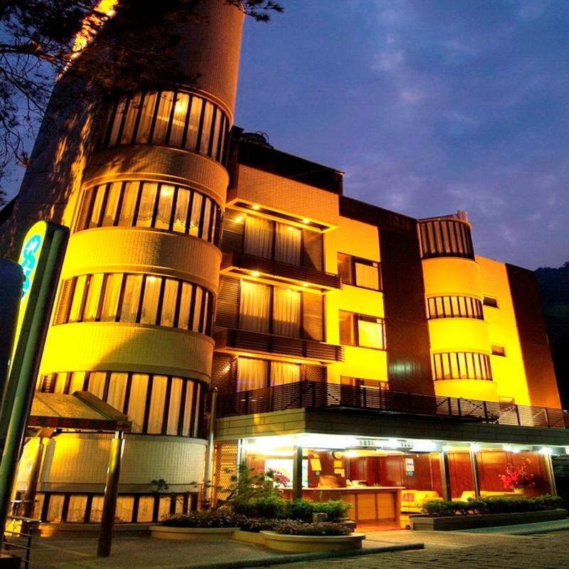 Utopia Holiday Hotel - image 4