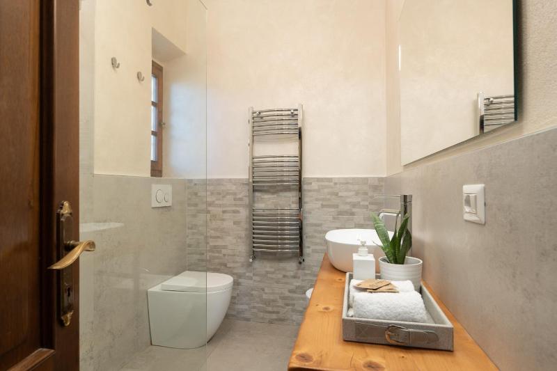 Apartment image 3