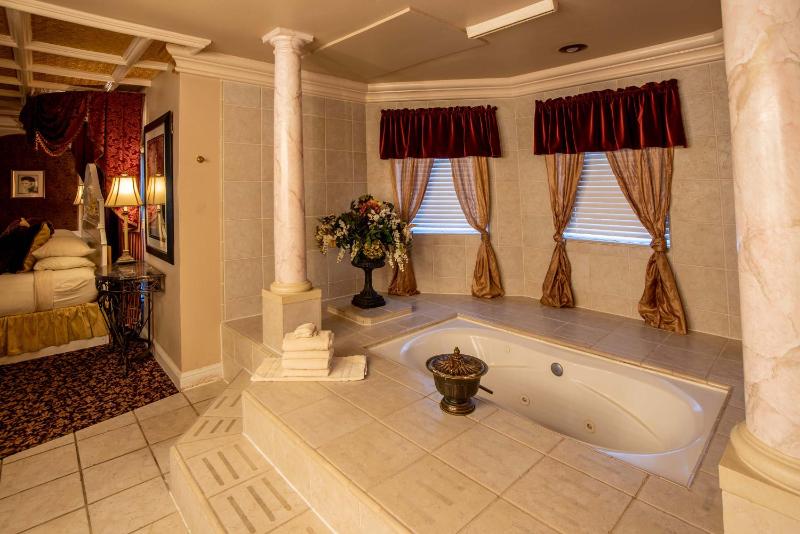 Business Double Room with Gym Access image 2