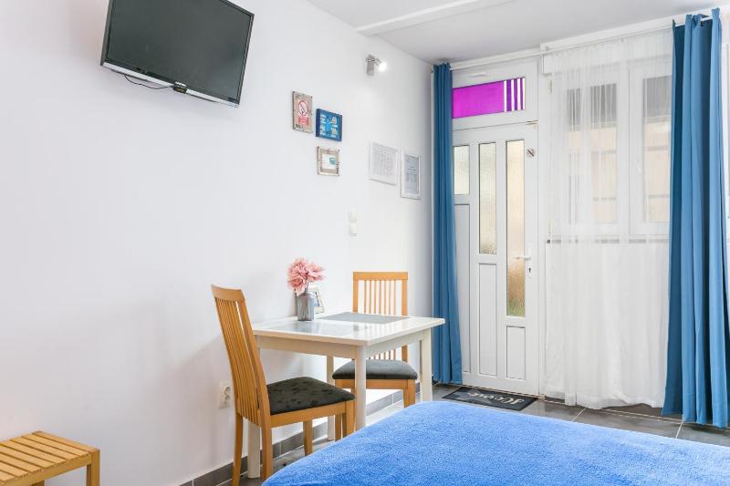 Studio with Terrace image 4