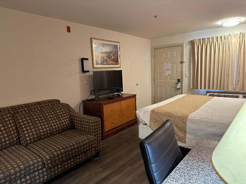 One Room Suite - Non Smoking image 3