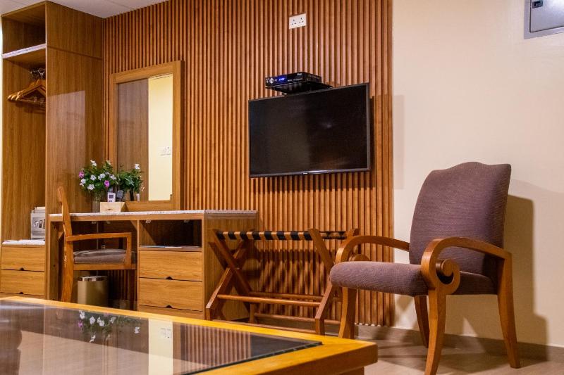 Bungalow Studio image 3