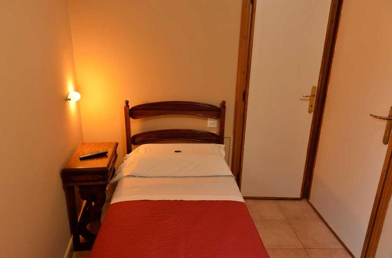 Basic Single Room image 1