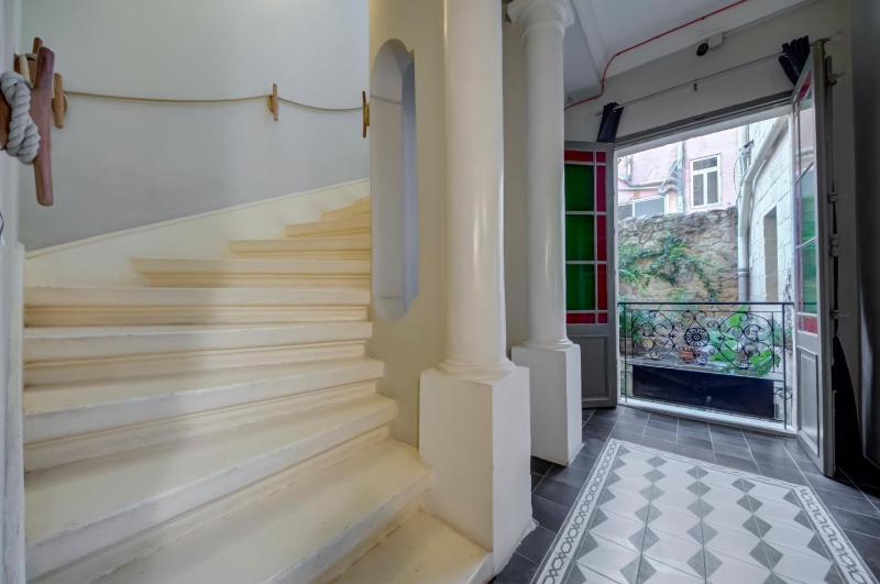 Boho Rooms Sliema - image 15