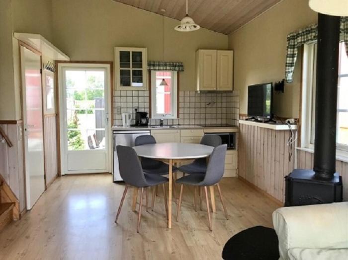 Bungalow with Sea View image 3