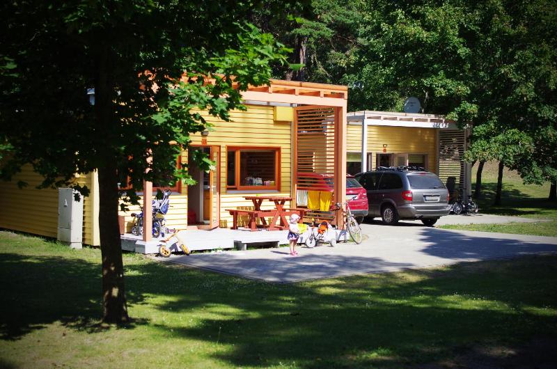 Two-Bedroom House image 2