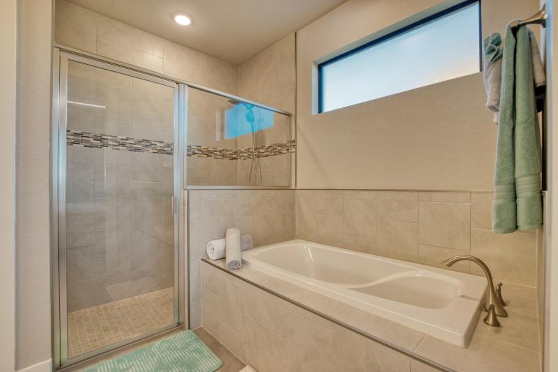 VILLA MODERN TIMES - 4 BEDS - 2 BATHS - 8 GUESTS - WATERVIEW & POOL - INCL. 10% OFF BOAT RENTAL - image 34