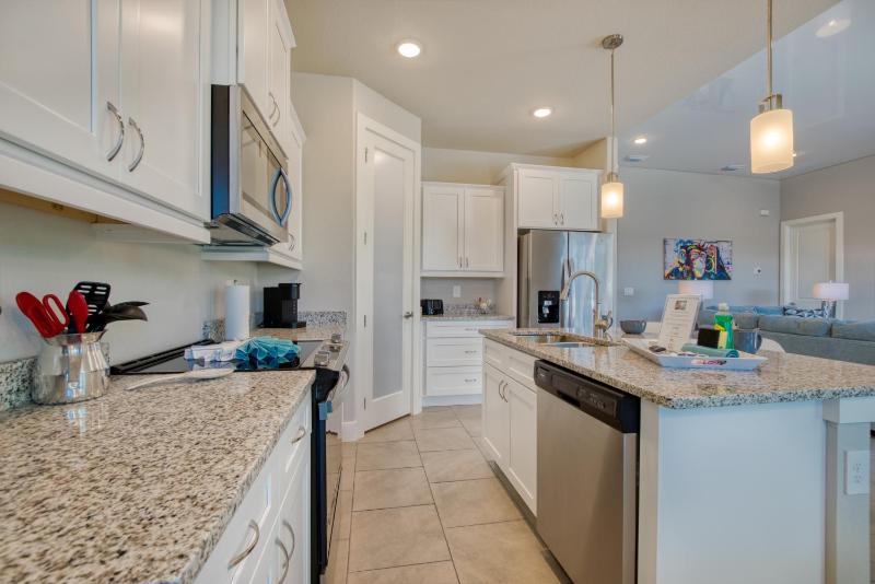 VILLA MODERN TIMES - 4 BEDS - 2 BATHS - 8 GUESTS - WATERVIEW & POOL - INCL. 10% OFF BOAT RENTAL - image 28