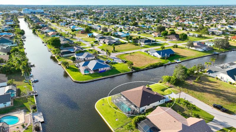 VILLA MODERN TIMES - 4 BEDS - 2 BATHS - 8 GUESTS - WATERVIEW & POOL - INCL. 10% OFF BOAT RENTAL - image 32