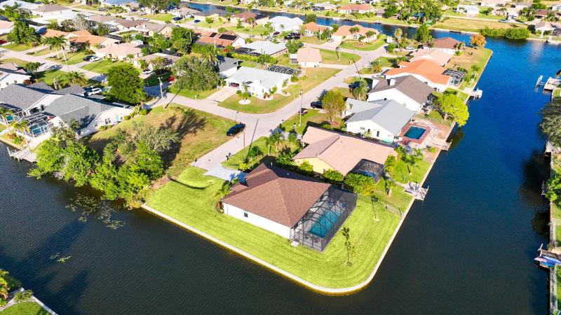 VILLA MODERN TIMES - 4 BEDS - 2 BATHS - 8 GUESTS - WATERVIEW & POOL - INCL. 10% OFF BOAT RENTAL - image 31