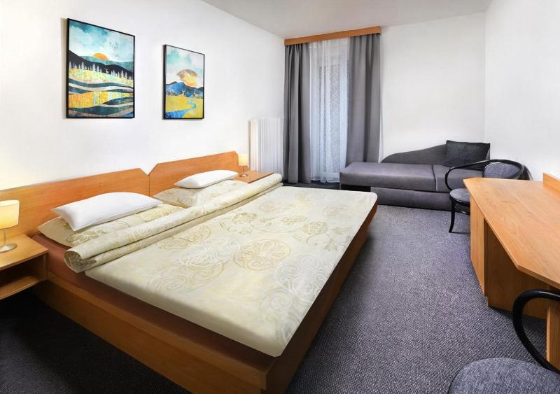 Economy Double or Twin Room image 1