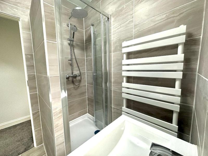 Open Mind Property - 6 Luxury Bedrooms with Free Parking - image 38