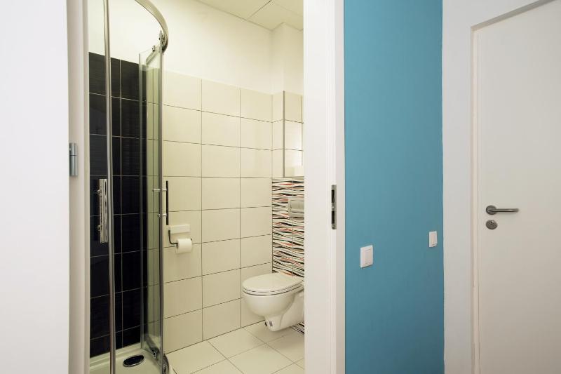 Standard Double Room image 4