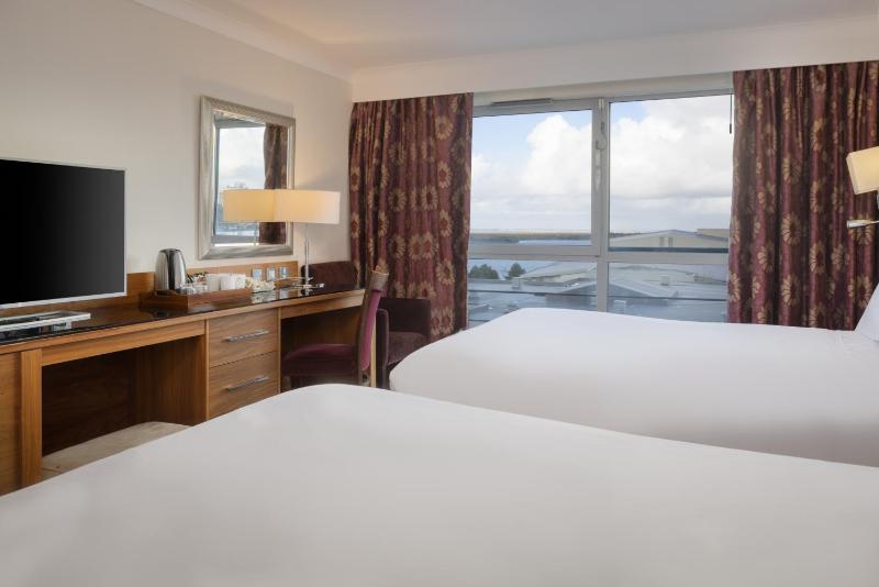 Twin/Double Room image 2