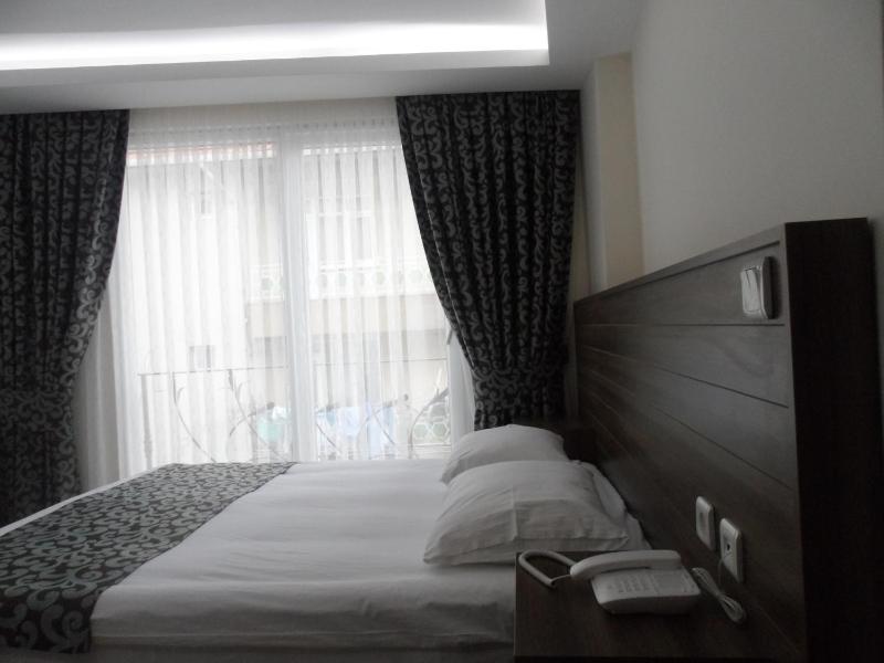 Double Room image 1