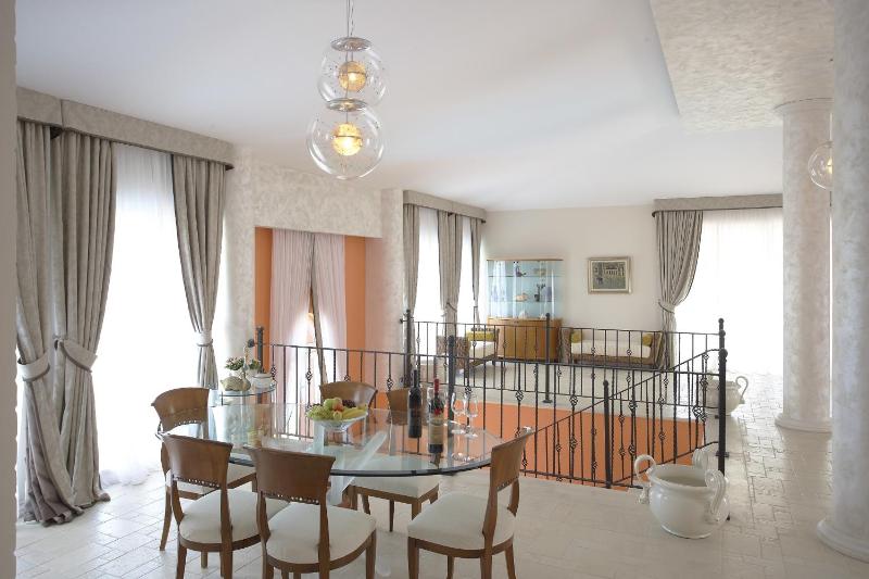 Luxury Apartment image 1