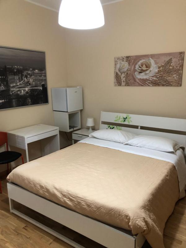 Double Room with Private Bathroom image 1