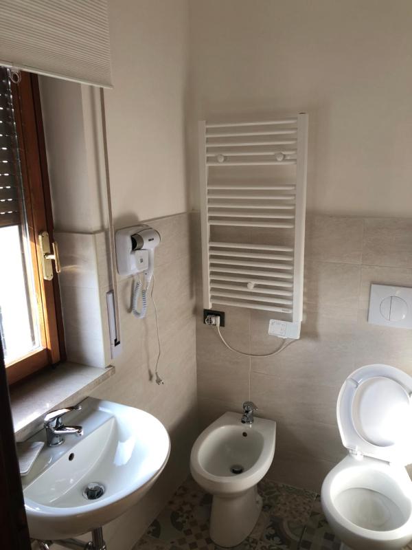 Double Room with Private Bathroom image 3