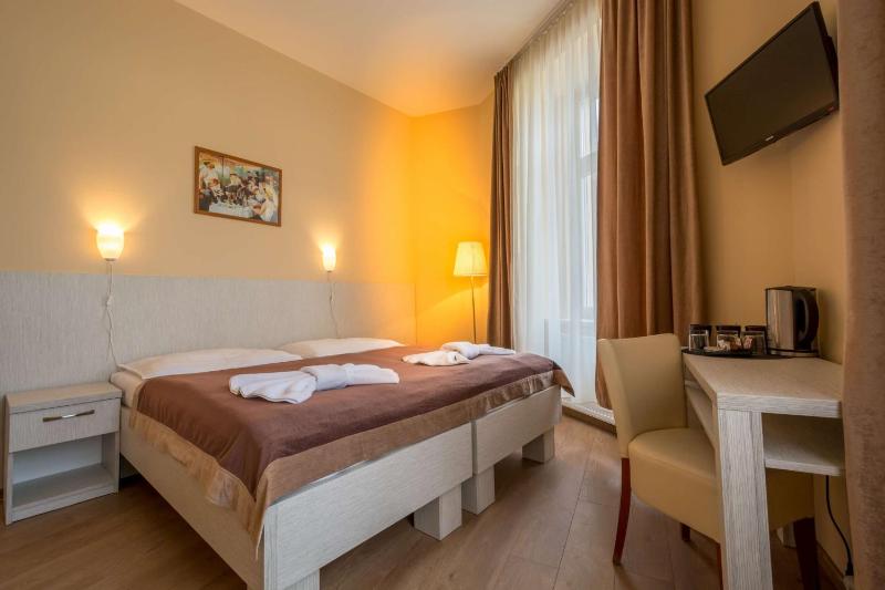 Single Room image 2
