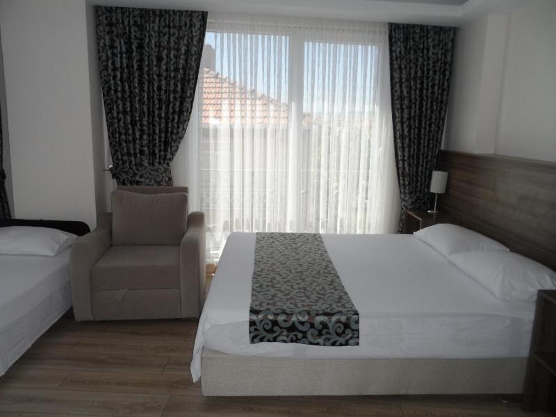 Triple Room image 1