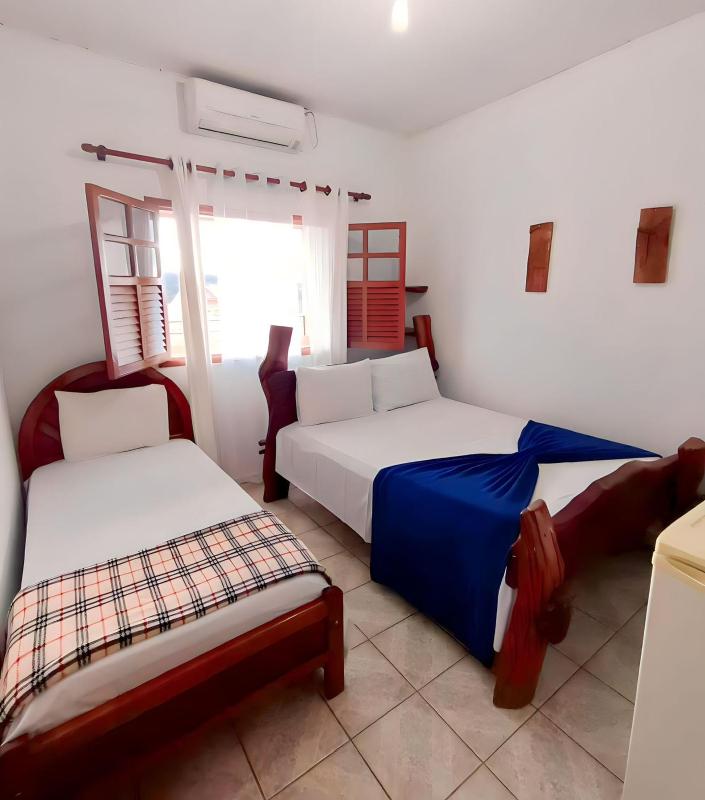 Deluxe Triple Room image 1