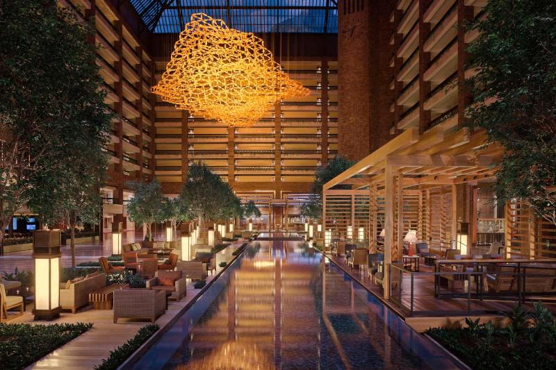 Hilton Anatole Dallas - image 9