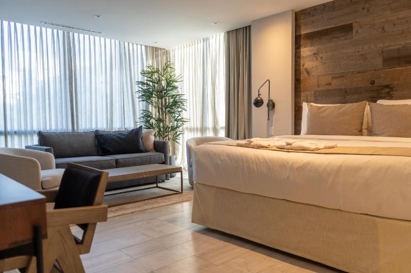 Nassau Suite South Beach an All-Suite Hotel - image 37