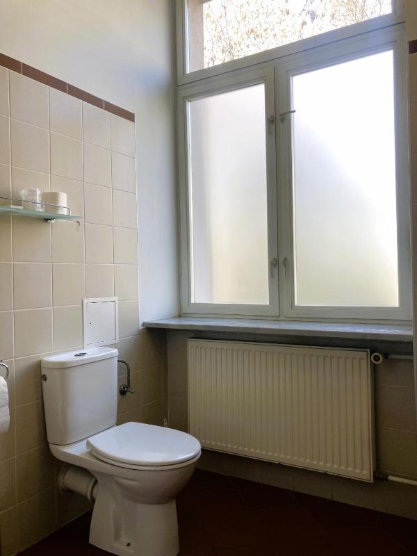 Single Room image 3