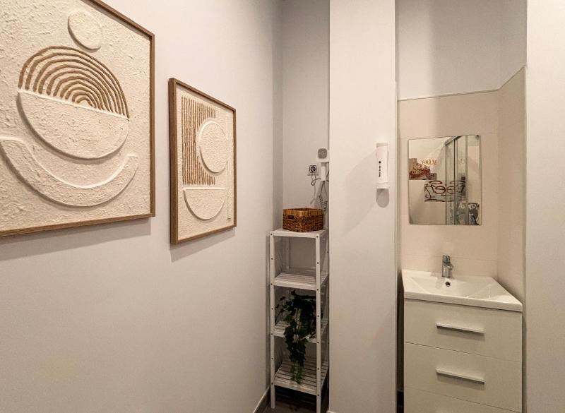 Standard Apartment image 2