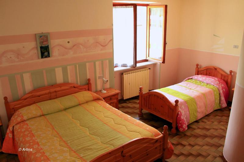 Triple Room with Mountain View image 3