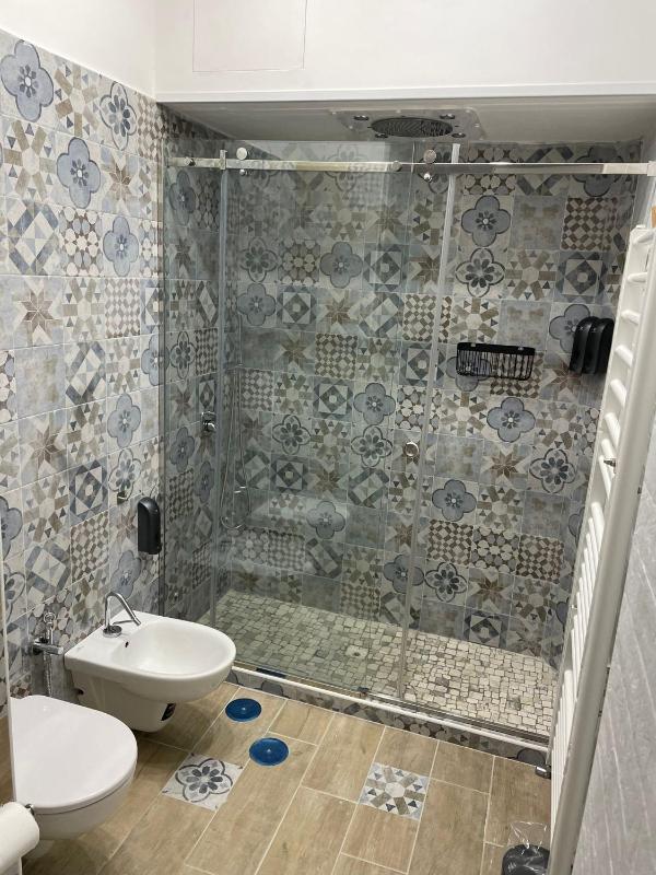 Double Room with Balcony With View image 3