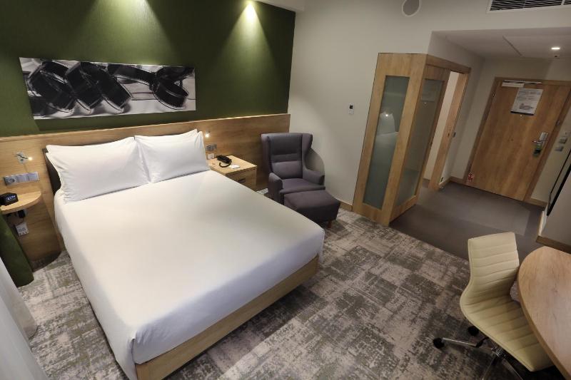 Queen Room - Mobility Access image 4