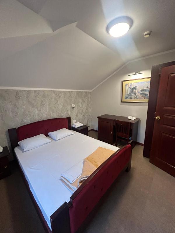 One-Bedroom Suite - Annex image 2
