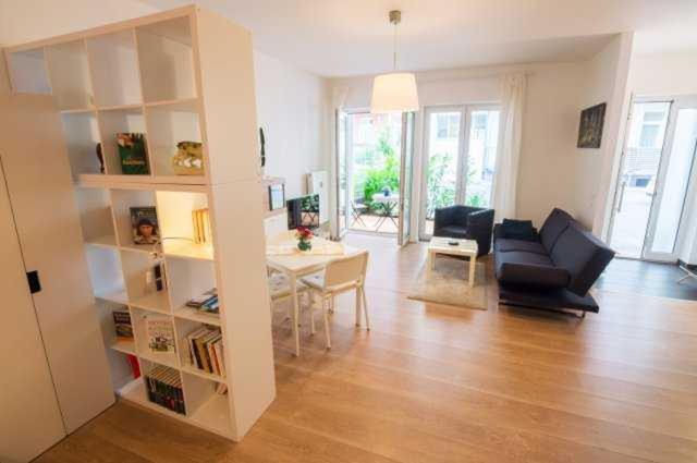 Ferienwohnung Fritz- Büchner- Str - image 8