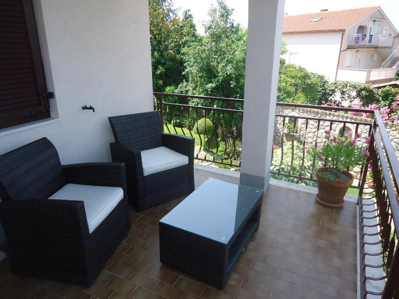 Deluxe Double Room with Balcony image 1