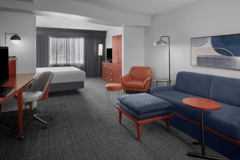 Courtyard by Marriott Phoenix West/Avondale - image 14
