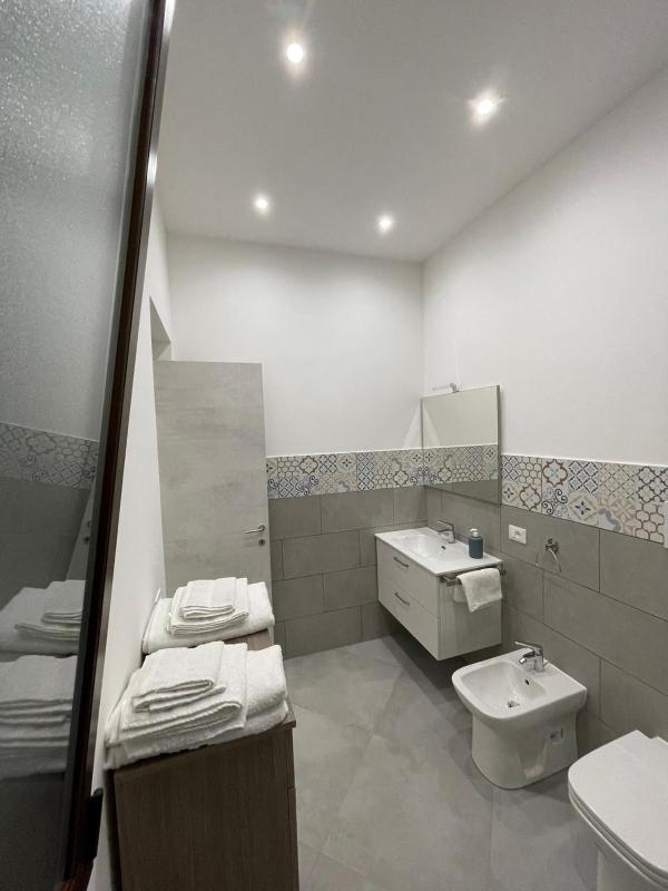 Baron’s Suites - image 15