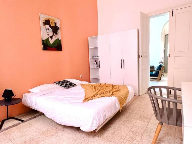 Stone Wall 2BR Apartment - image 6