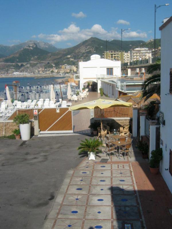 Beach Hotel 14Leoni b&b - image 22