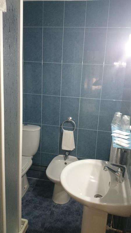 Double Room image 4