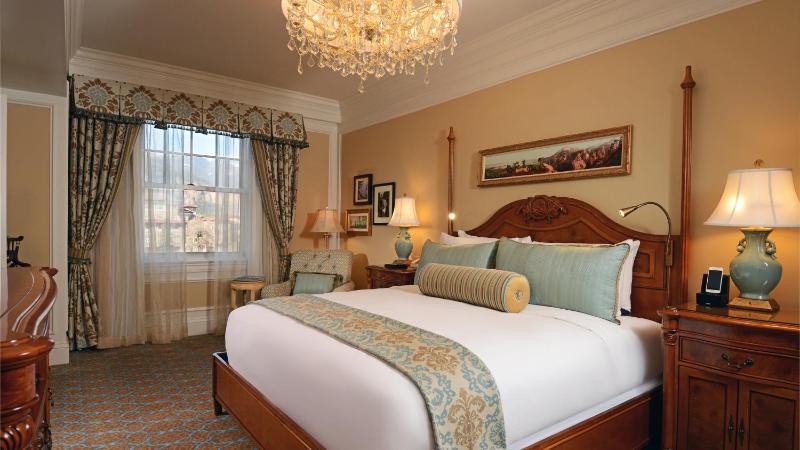 The Broadmoor - image 13