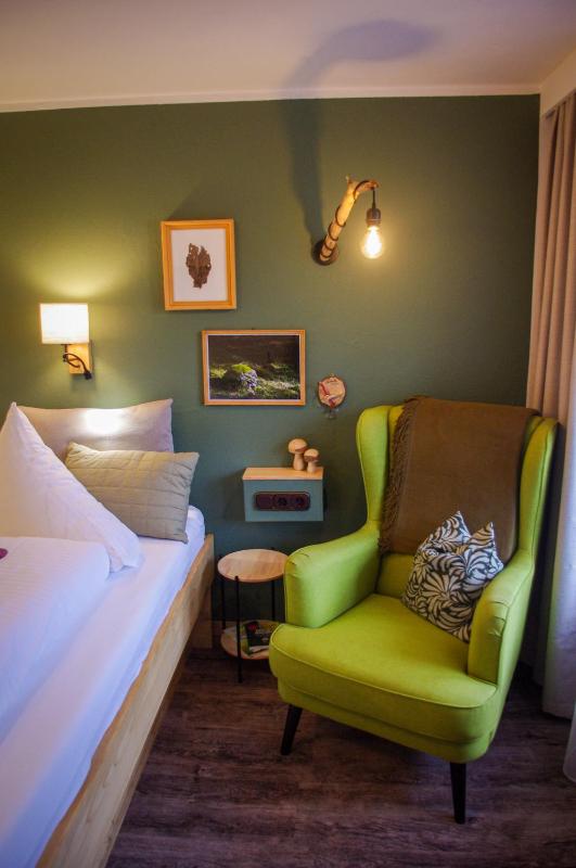 Double Room with Balcony image 3