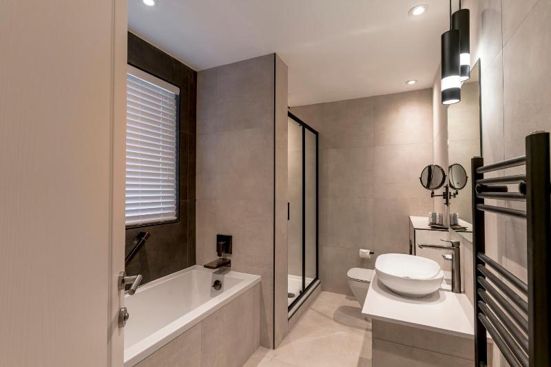 Superior Double Room image 3