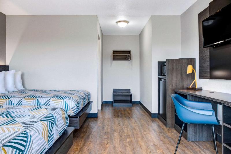 Deluxe Quadruple Room - Non-Smoking image 3