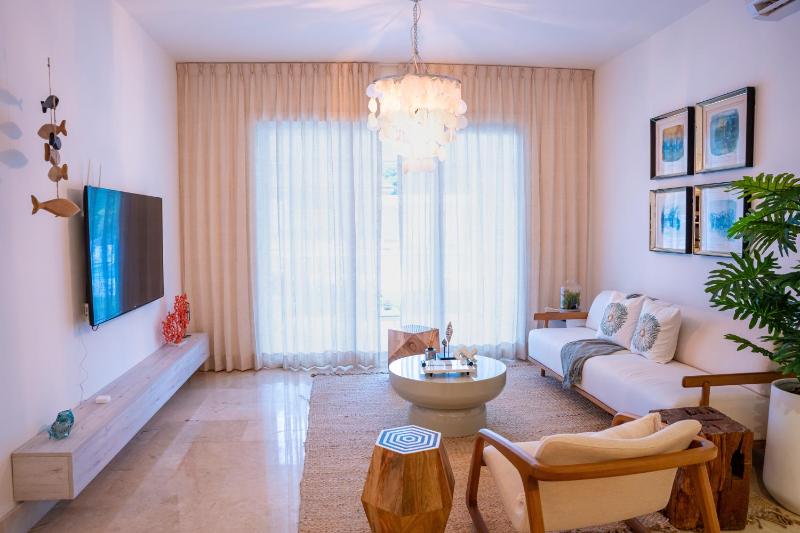 Fortunity Beach Tower-2 BDR with pool view - image 6