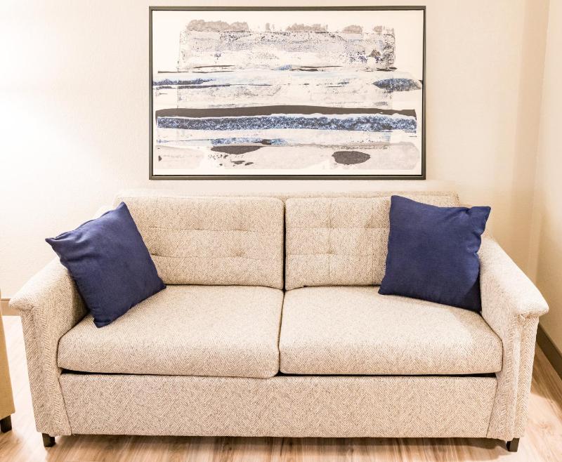 One-Bedroom Suite image 1