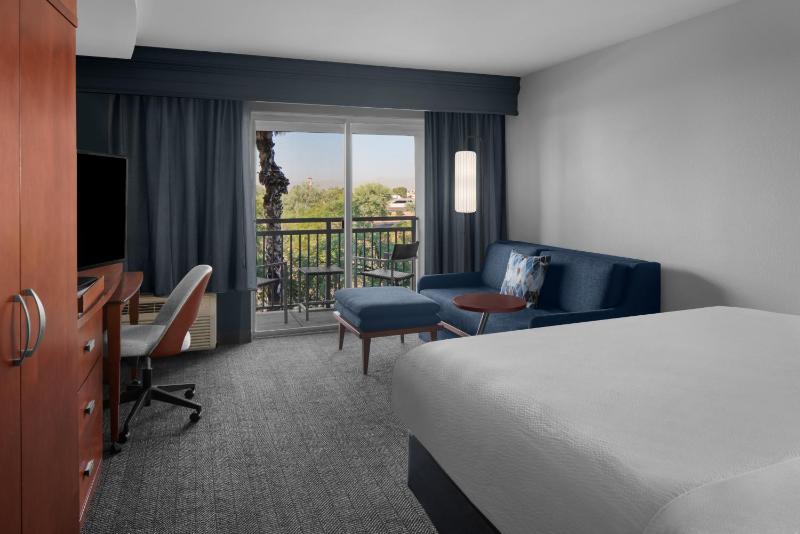 Courtyard by Marriott Phoenix West/Avondale - image 32