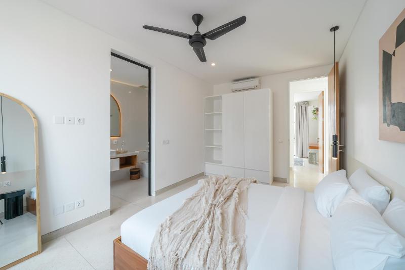 Casa Embra - Charming 4BR Villa in Berawa 5 mins to Beach! - image 10